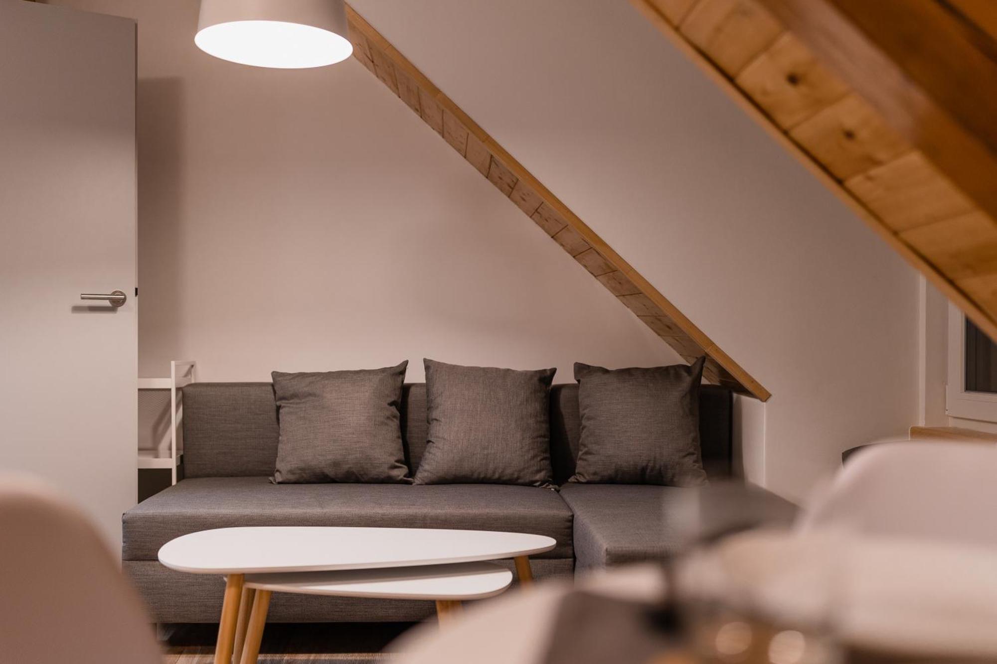 Romanticky Loft Parking U Hlavniho Nadrazi 올로모우츠 외부 사진