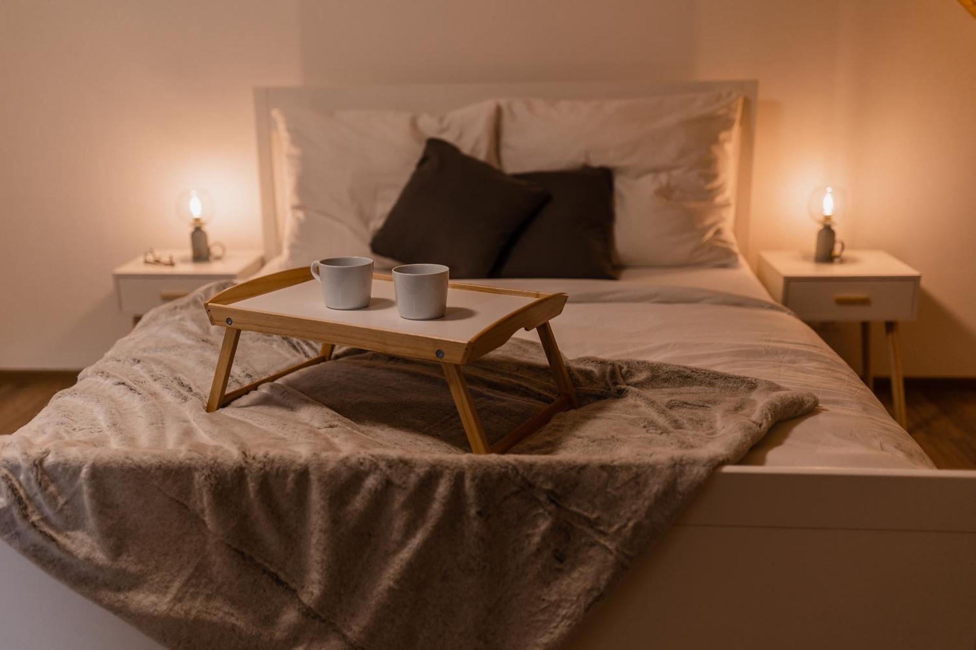 Romanticky Loft Parking U Hlavniho Nadrazi 올로모우츠 외부 사진