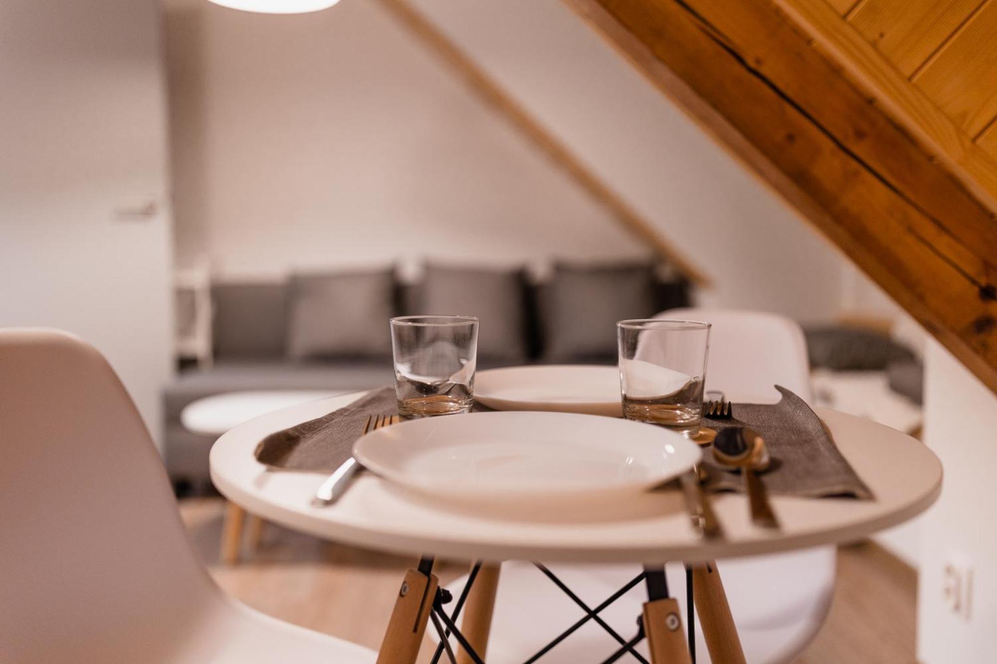 Romanticky Loft Parking U Hlavniho Nadrazi 올로모우츠 외부 사진