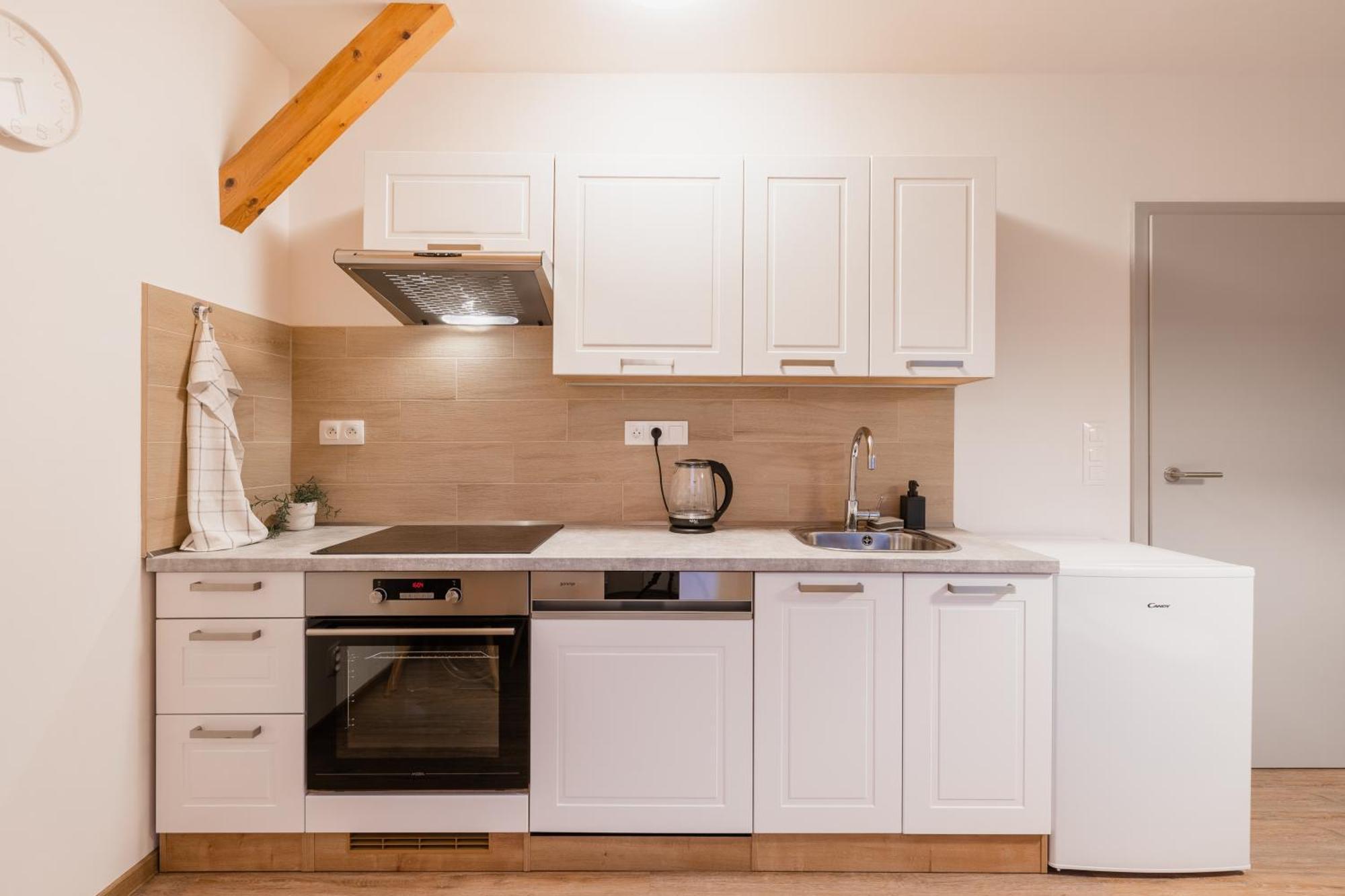 Romanticky Loft Parking U Hlavniho Nadrazi 올로모우츠 외부 사진