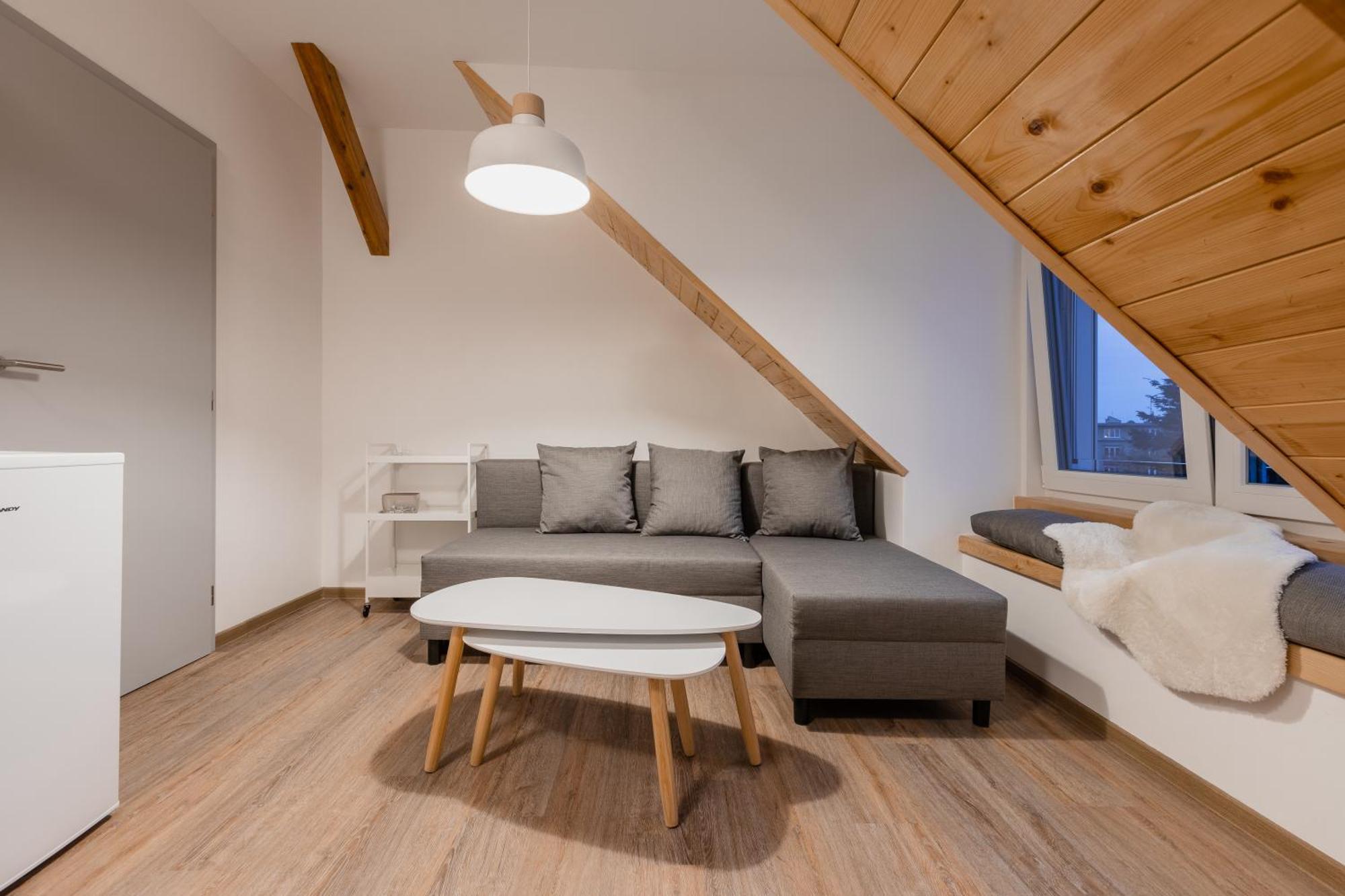 Romanticky Loft Parking U Hlavniho Nadrazi 올로모우츠 외부 사진